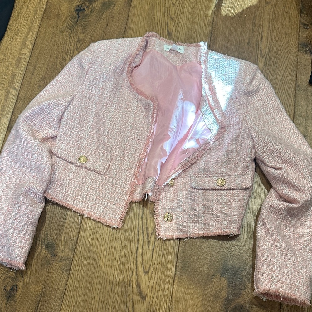 Chic Pink Tweed Blazer